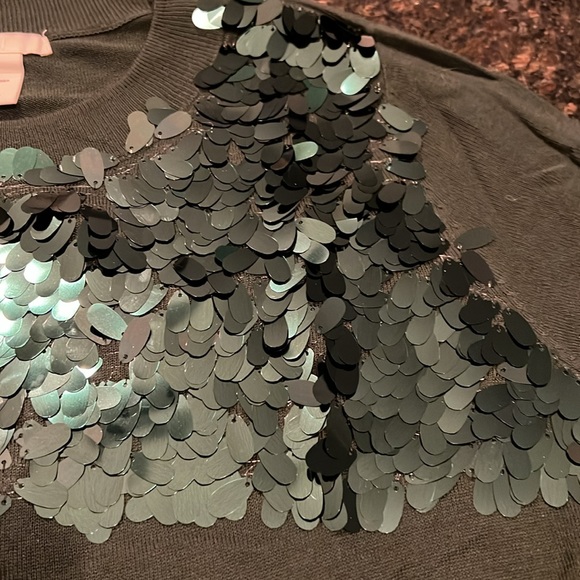 H&M Sweater with green sequins size small - Picture 3 of 3